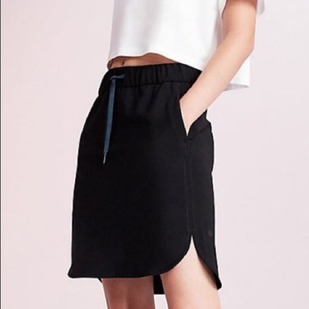NWOT Lululemon On The Fly Skirt